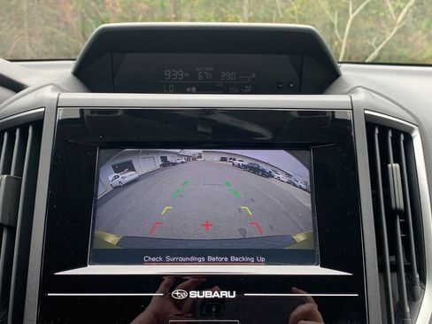 Used 2021 Subaru Crosstrek 2.0i image 16