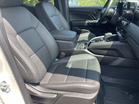 Used 2026 Chevrolet Colorado Trail Boss AWD/4WD image 21