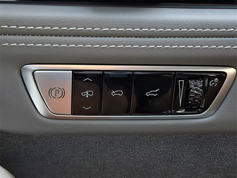 New 2026 Cadillac Escalade IQ Luxury 1 w/ LPO, Floor Liner Package image 25