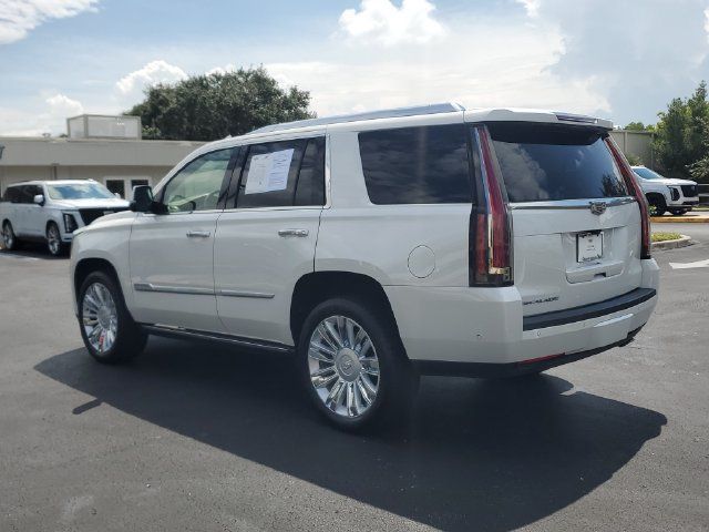 Used 2020 Cadillac Escalade Platinum AWD/4WD image 3