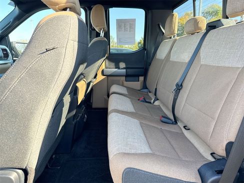 Used 2021 Ford F150 XLT image 23