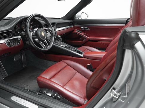 Used 2019 Porsche 911 Carrera image 54
