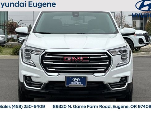 Used 2022 GMC Terrain SLT image 10