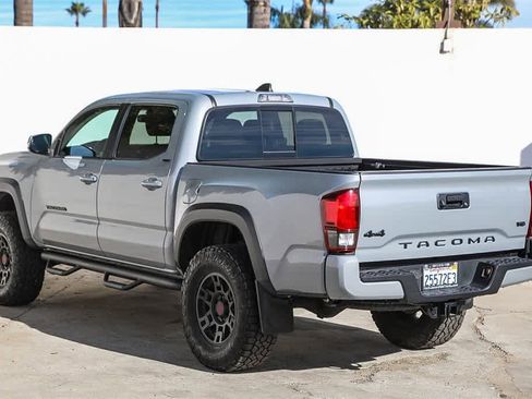 Used 2021 Toyota Tacoma SR5 image 6