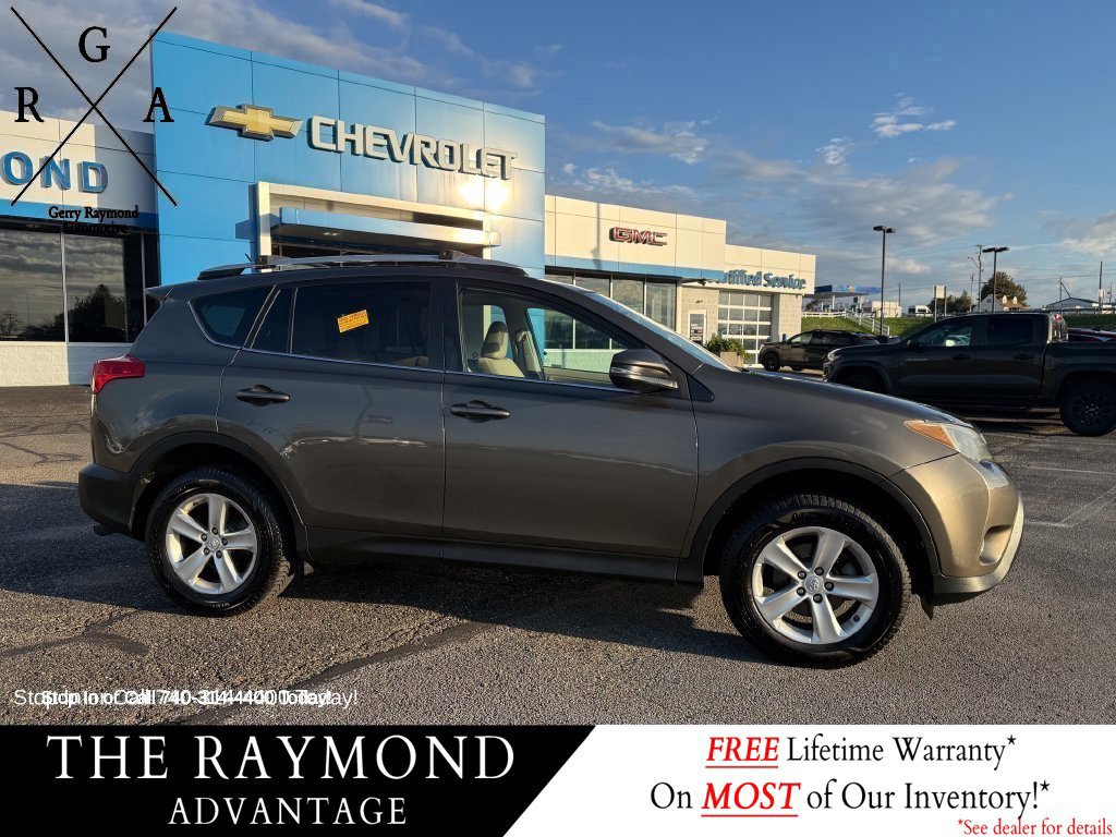 Used 2013 Toyota RAV4 XLE AWD/4WD image 2