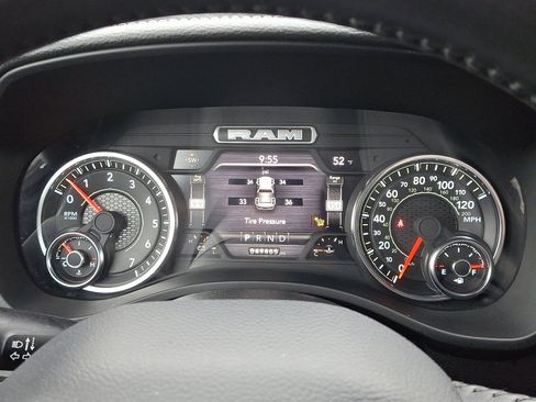 Used 2024 RAM 1500 Laramie image 26