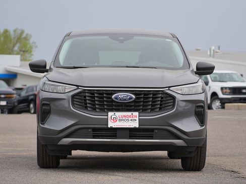 Used 2024 Ford Escape Active AWD/4WD image 9