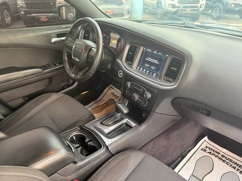 Used 2017 Dodge Charger R/T w/ Blacktop Package RWD image 16