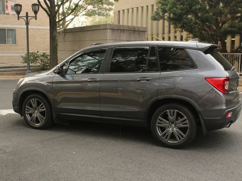 Used 2021 Honda Passport EX-L image 9