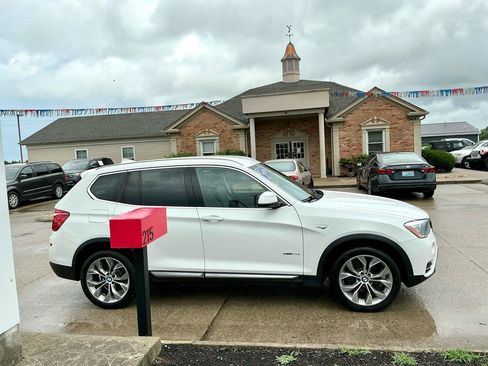 Used 2016 BMW X3 sDrive28i RWD image 4