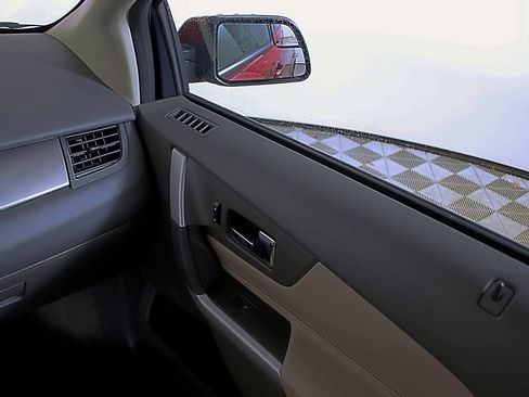 Used 2014 Ford Edge SEL w/ Equipment Group 205A image 19