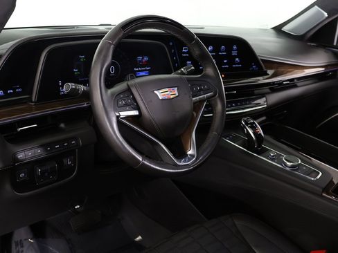 Used 2023 Cadillac Escalade ESV Sport Platinum w/ LPO, ONYX Package image 39