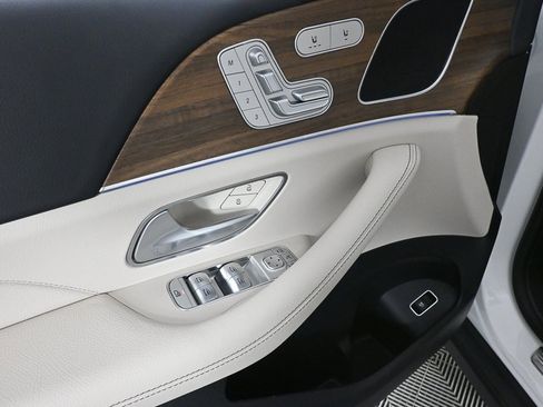 Certified 2025 Mercedes-Benz GLE 350 4MATIC image 8