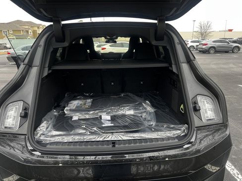 Used 2025 BMW iX xDrive50 image 21