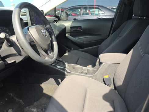 Used 2023 Toyota Corolla LE FWD image 6
