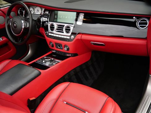 Certified 2017 Rolls-Royce Dawn image 17