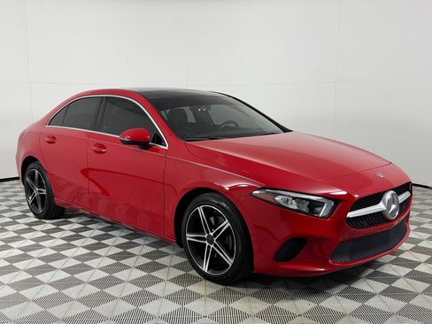 Used 2019 Mercedes-Benz A 220 4MATIC image 3