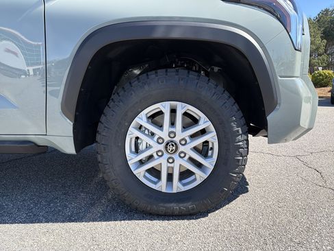 New 2026 Toyota Tundra SR5 AWD/4WD image 13