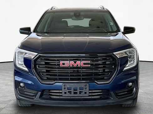 Used 2022 GMC Terrain SLT w/ Elevation Edition AWD/4WD image 2