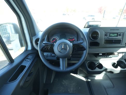 New 2025 Mercedes-Benz Sprinter 2500 image 22