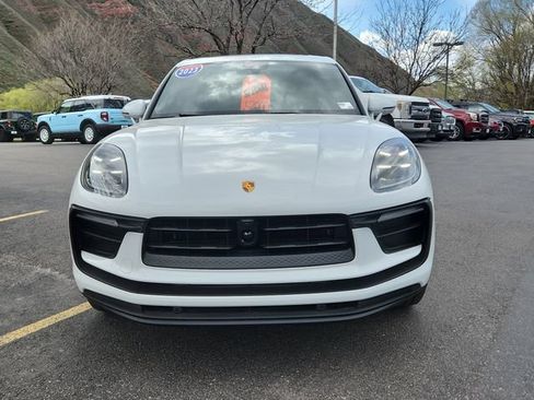 Used 2023 Porsche Macan AWD/4WD image 6