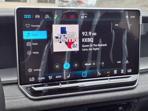 New 2026 Volkswagen Tiguan S FWD image 14
