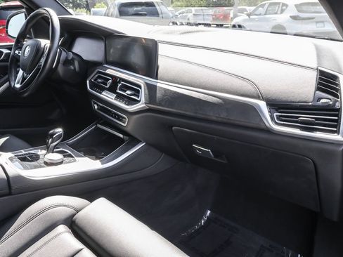 Used 2022 BMW X5 xDrive40i AWD/4WD image 41
