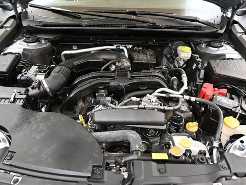 Certified 2025 Subaru Outback Premium AWD/4WD image 9