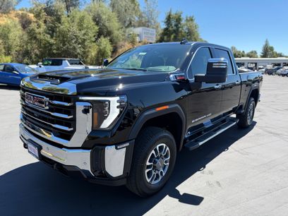New 2025 GMC Sierra 2500 SLT w/ SLT Premium Package