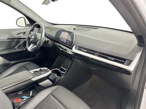 Used 2025 BMW X1 xDrive28i image 29