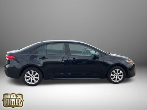Used 2022 Toyota Corolla LE image 5