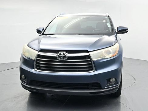Used 2015 Toyota Highlander XLE FWD image 3