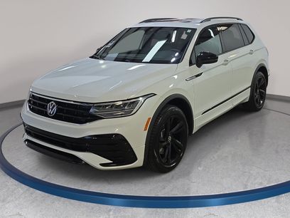 Used 2024 Volkswagen Tiguan SE R-Line