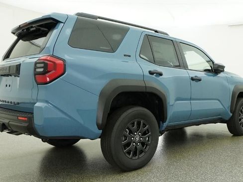 New 2026 Toyota 4Runner SR5 RWD image 25