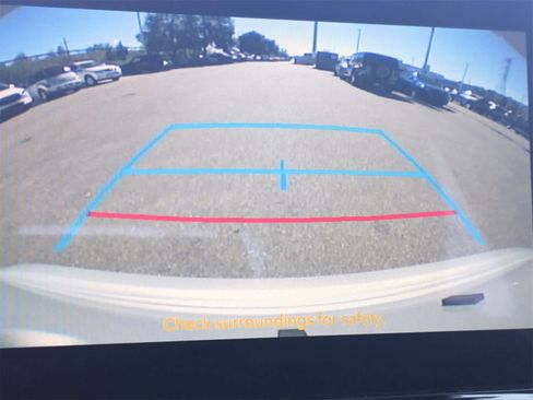 Used 2025 Toyota Corolla LE image 28