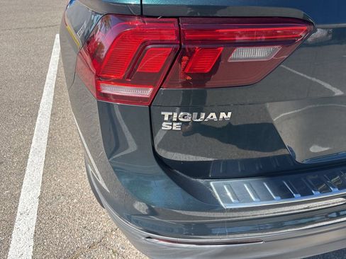 Used 2019 Volkswagen Tiguan SE image 5