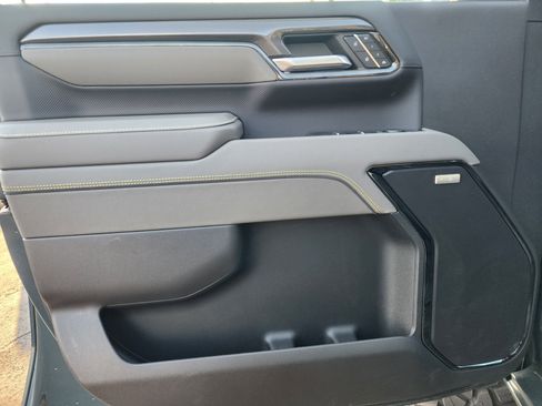 New 2026 Chevrolet Silverado 2500 ZR2 image 12