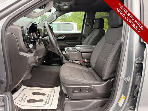 Used 2023 Chevrolet Silverado 1500 LT AWD/4WD image 14