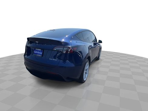 Used 2022 Tesla Model Y Long Range AWD/4WD image 7