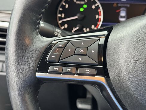 Certified 2019 Nissan Altima 2.5 Platinum image 28