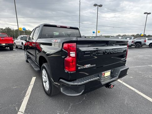 Used 2024 Chevrolet Silverado 1500 Custom image 8