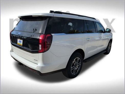 New 2025 Ford Expedition Max Active image 3