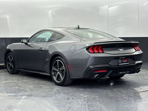 Used 2024 Ford Mustang Premium image 5