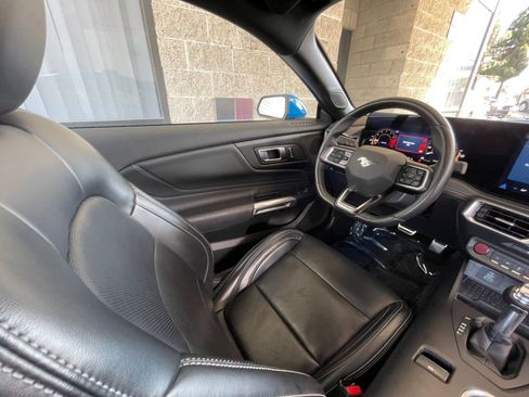Used 2024 Ford Mustang Premium image 33