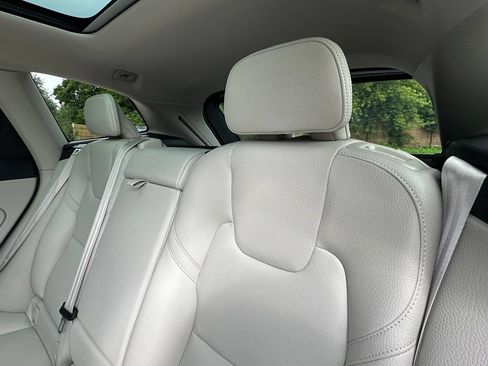 Used 2023 Volvo XC60 B5 Core w/ Protection Package Premier FWD image 16