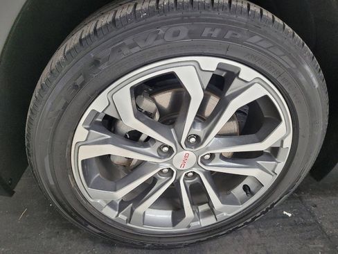 Used 2018 GMC Terrain SLT FWD image 31