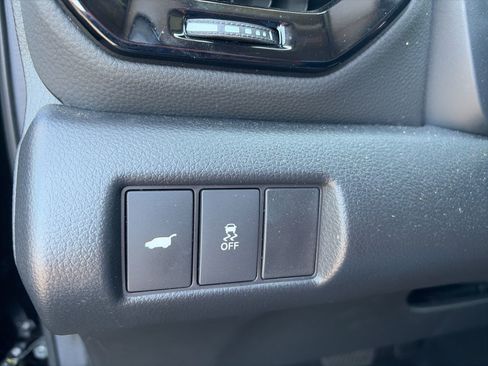 Used 2025 Honda Pilot EX-L image 15