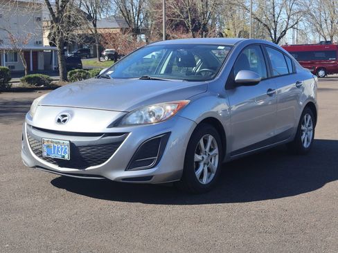 Used 2011 MAZDA MAZDA3 i Touring FWD image 1