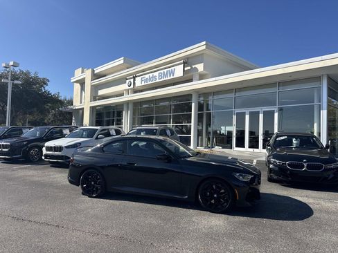 Used 2025 BMW M240i Coupe image 1