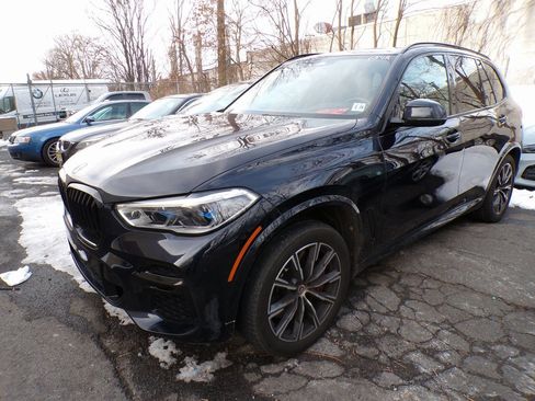 Certified 2023 BMW X5 M50i w/ Executive Package image 1